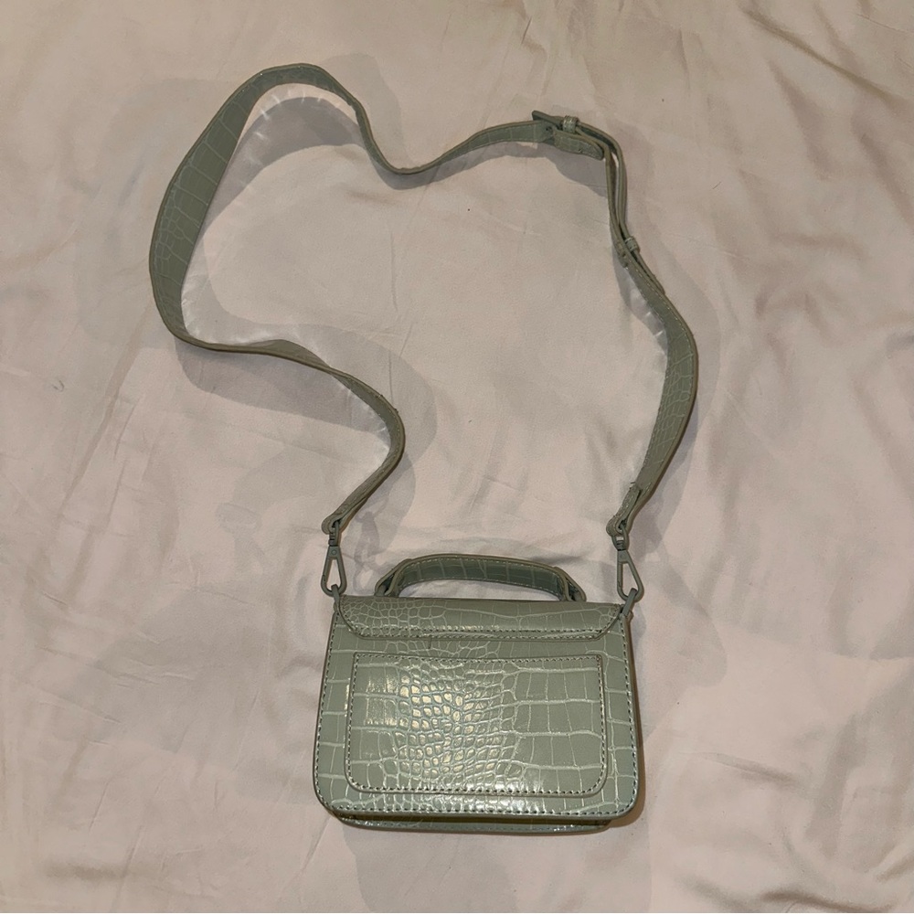 HVISK | Renei Matte Croco Green Indicator - Picture 3 of 7